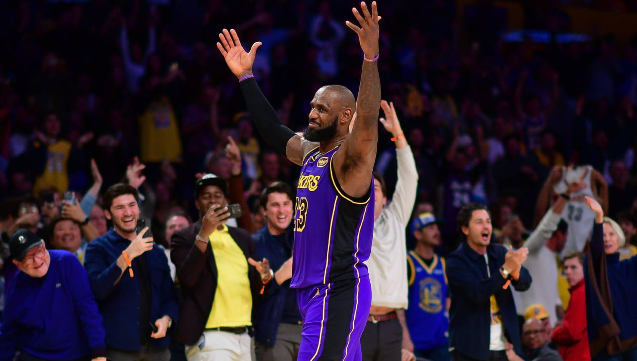 LeBron James repite lo de Michael Jordan en la NBA