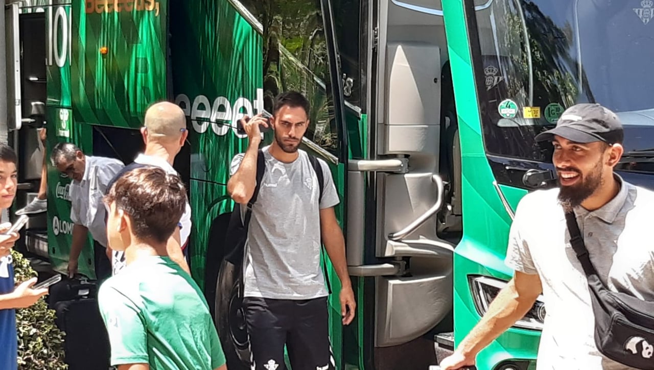 El Betis viaja a Marbella con dos novedades