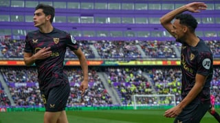 El Sevilla cierra una ventana y abre un escaparate