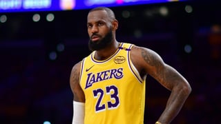 Duro palo a LeBron James