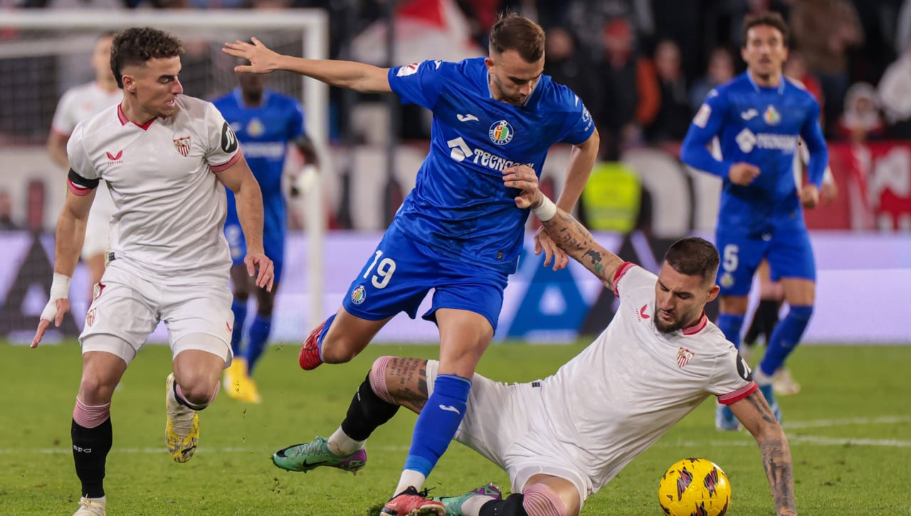 Toma de contacto por Mayoral, que gusta y podría llegar