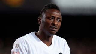 Umar Sadiq se estrena como titular en Mestalla: gol en propia meta, empate y gestos a la grada del Valencia