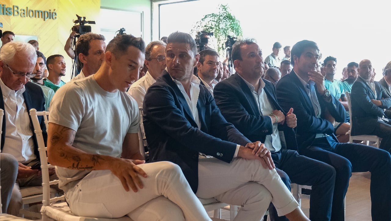 Guardado, sobre el adiós de Planes: "Bastante tengo con solucionar lo de Pellegrini..."  