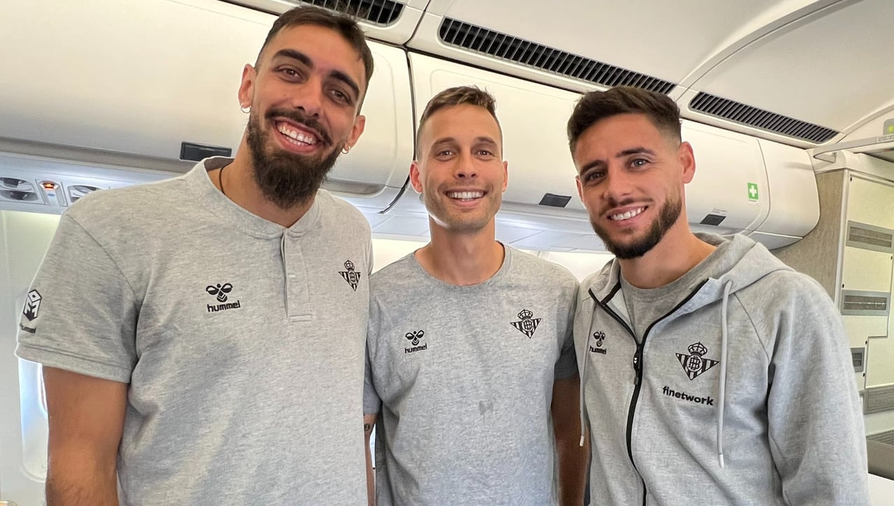 El Betis vuela con los cuatro despechados a bordo: lista, fecha y horarios de la gira suramericana