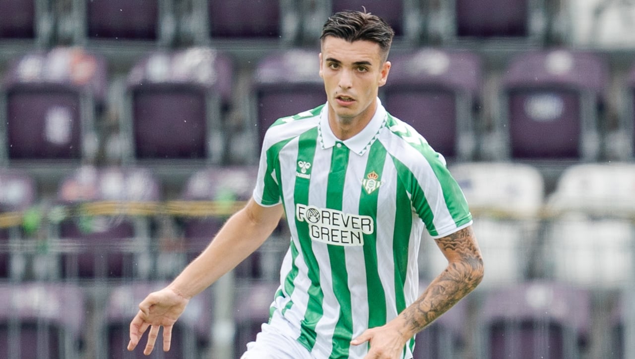 El Betis hace oficial el traspaso de Ismael Sierra: se guarda un porcentaje