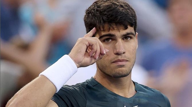 ¿Carlos Alcaraz en crisis? Una leyenda del tenis desvela la causa
