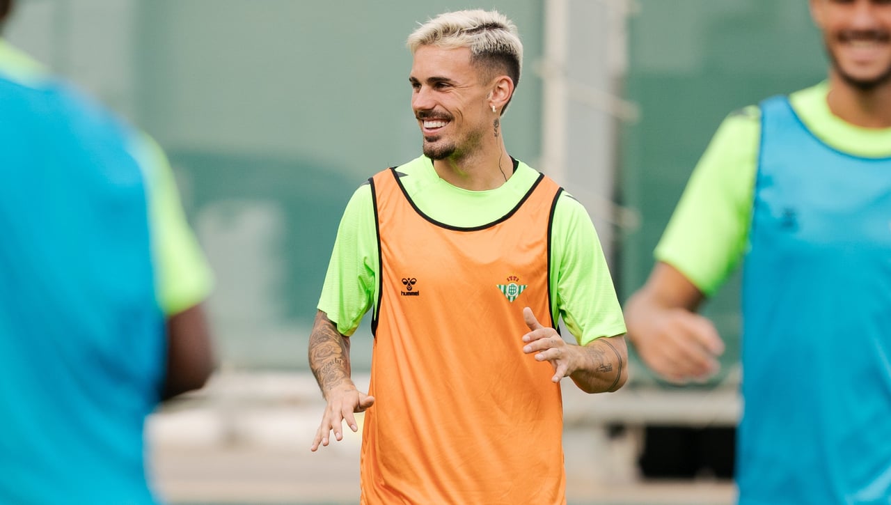 Las cábalas del Betis para la lista UEFA: tres descartes en ciernes