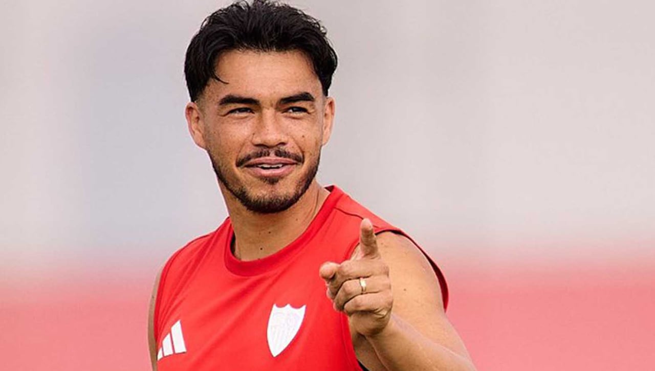 Tres fichajes, dos bajas clave y un nuevo delantero en la lista del Sevilla para Girona 