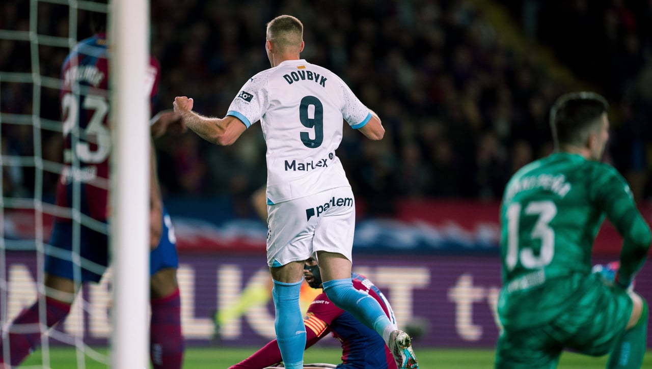 Mercado de fichajes de invierno en directo 2 de enero | Altas, bajas y rumores de Barcelona, Real Madrid, Sevilla, Betis y más equipos