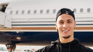 El Betis viaja a Mánchester para ultimar el fichaje de Antony