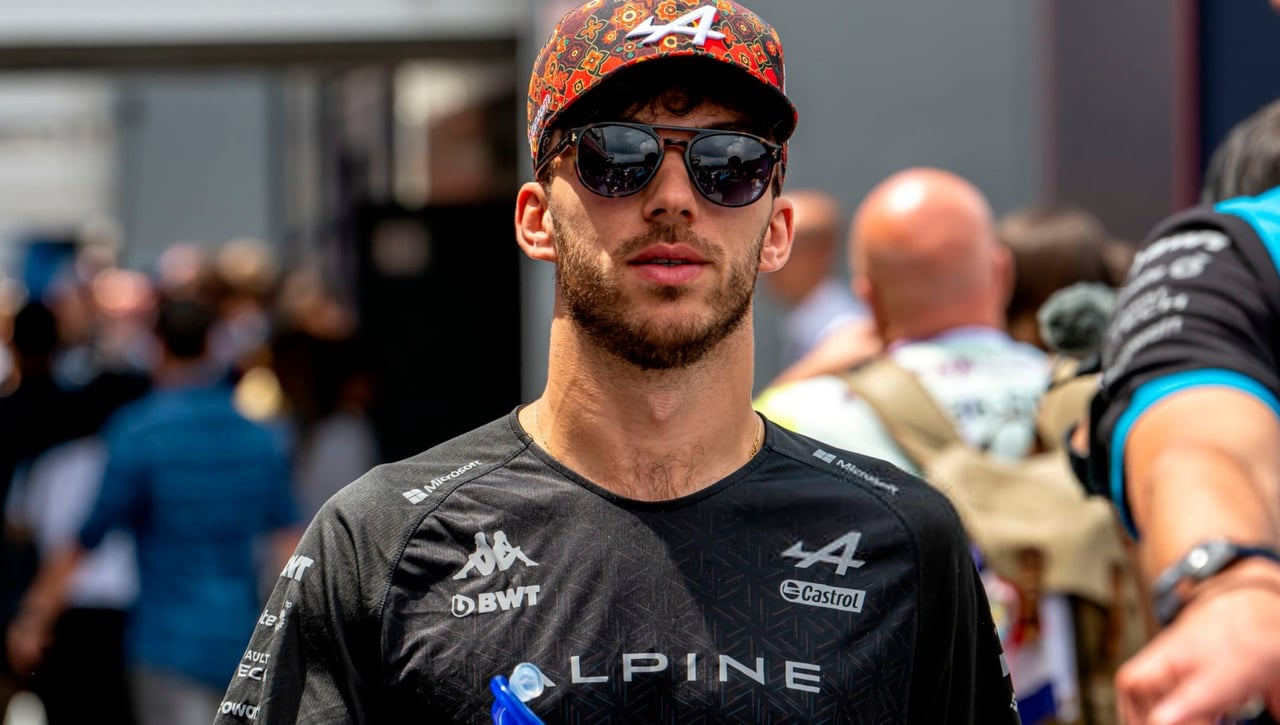 Alpine amenaza a Aston Martin y Alonso espera una rotunda respuesta