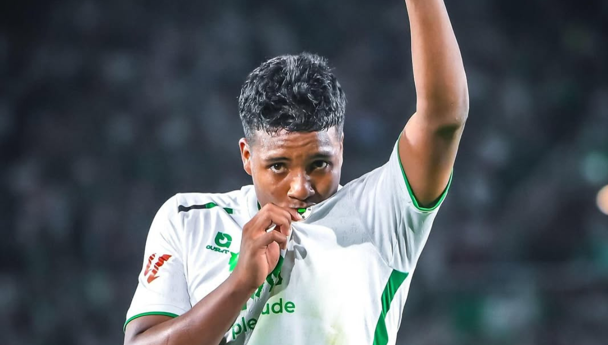 Se muestra interesado en fichar al máximo goleador de Segunda División, Jeremy Arévalo