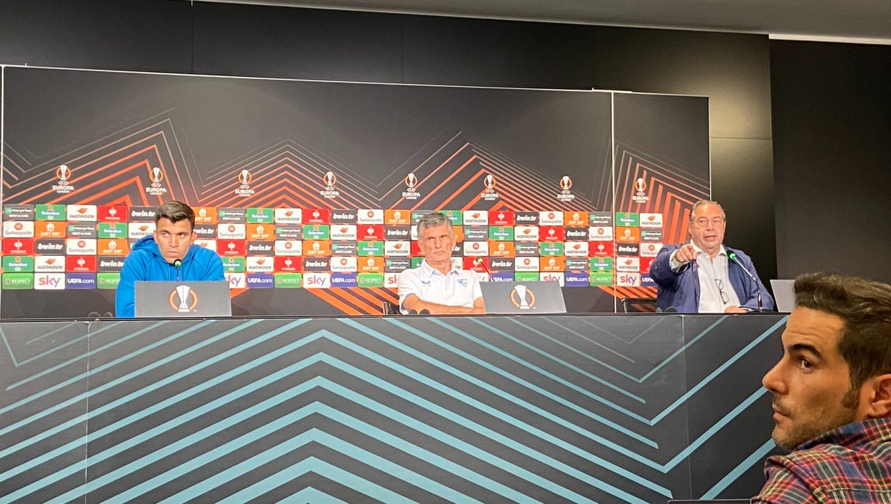 Mendilibar, "con una alegría de la leche", confirma un titular y pide "tranquilidad"