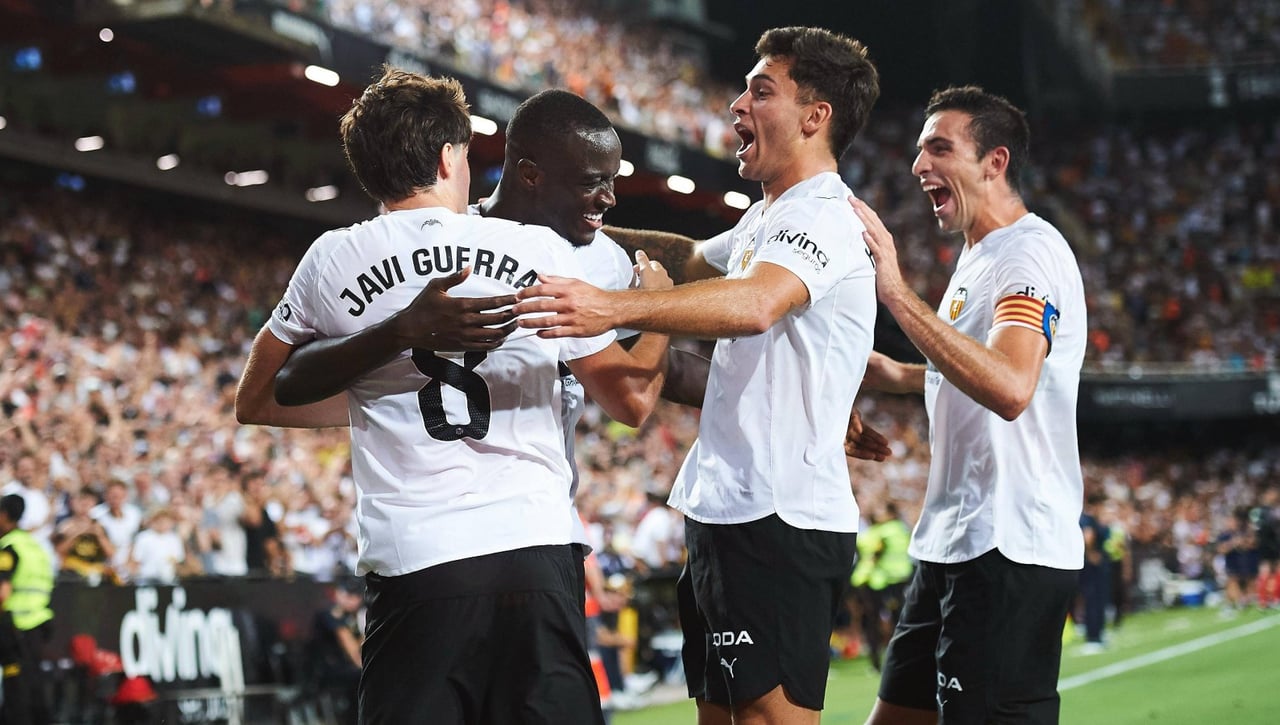 Valencia 3-0 Getafe: El Valencia arrasa en Mestalla