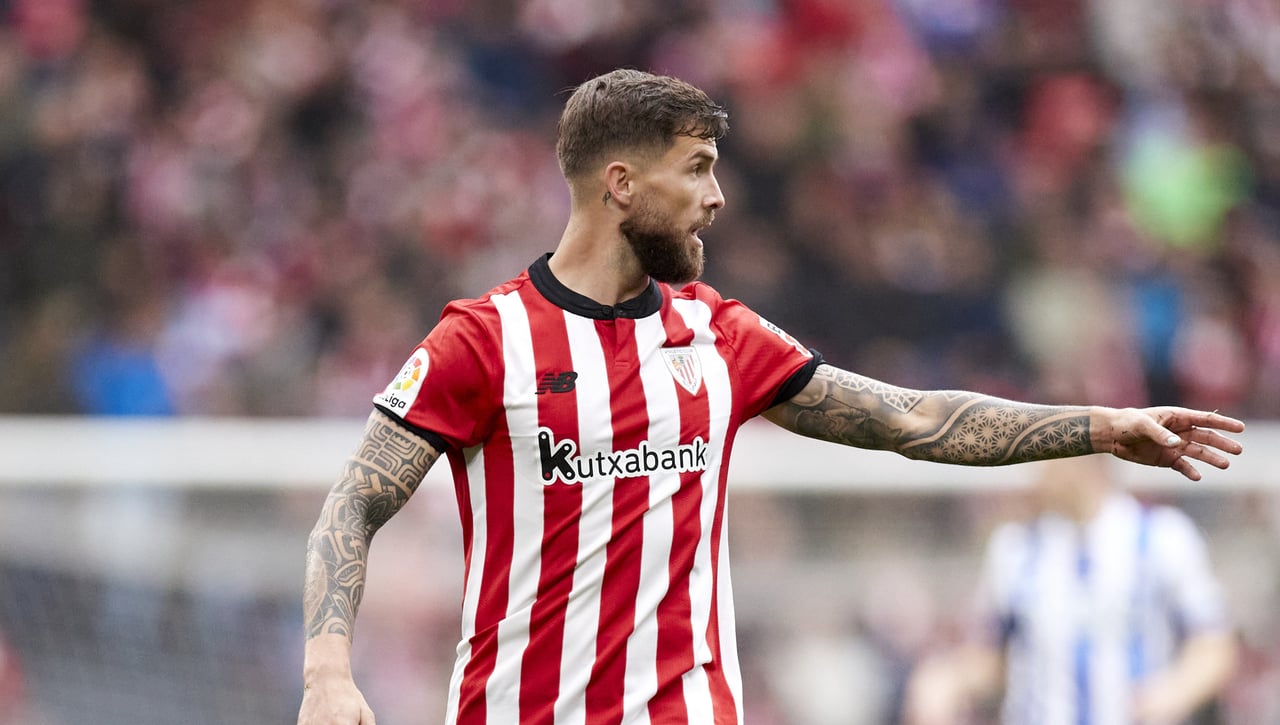 Iñigo Martínez anuncia su marcha y el Athletic agradece pero le deja un recado