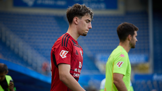 Iker Córdoba, jugador del Mirandés cedido por el Valencia, sincero sobre volver a Anduva: "Nos ayudaría mucho"