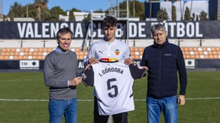 El Valencia 'blinda' su futuro