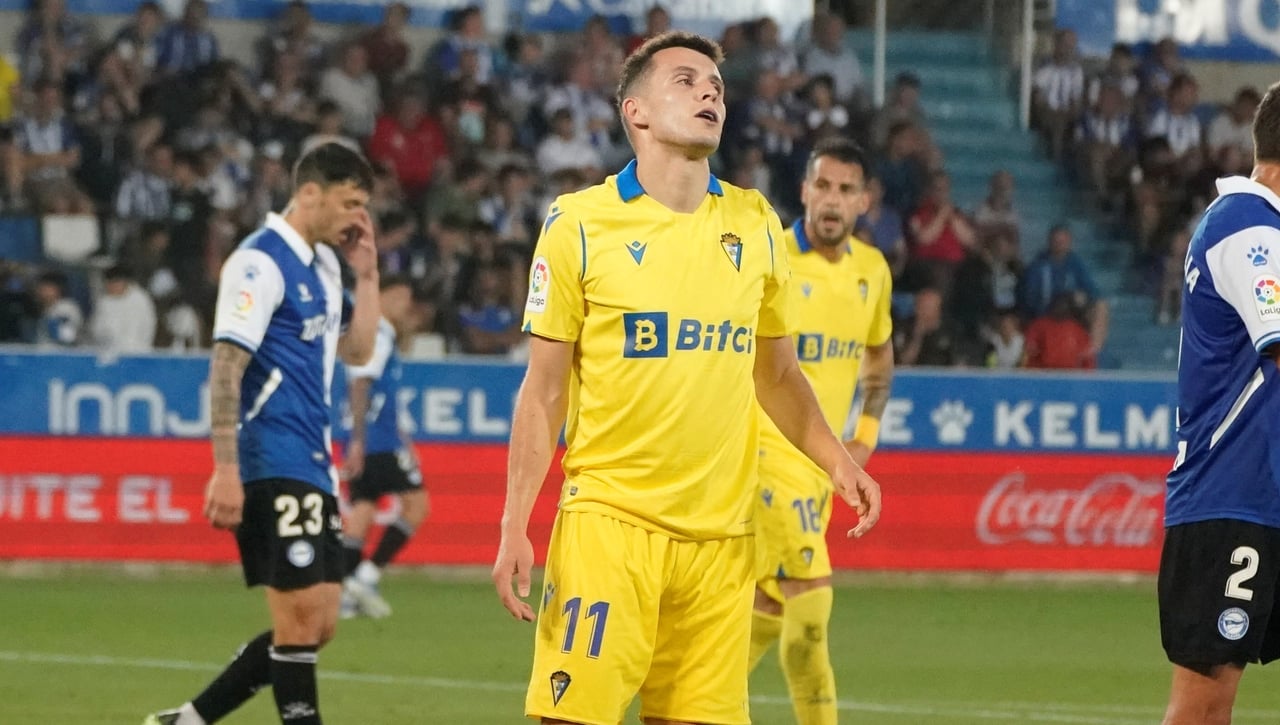 El casi golazo de Idrissi en Europa y su trata de arrancarlo en la Eredivisie