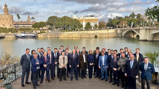 Exhibición de fuerza de Del Nido Benavente: "El Sevilla del futuro"