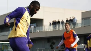 Cara y (otra) cruz en la enfermería del Real Madrid para recibir al Sevilla