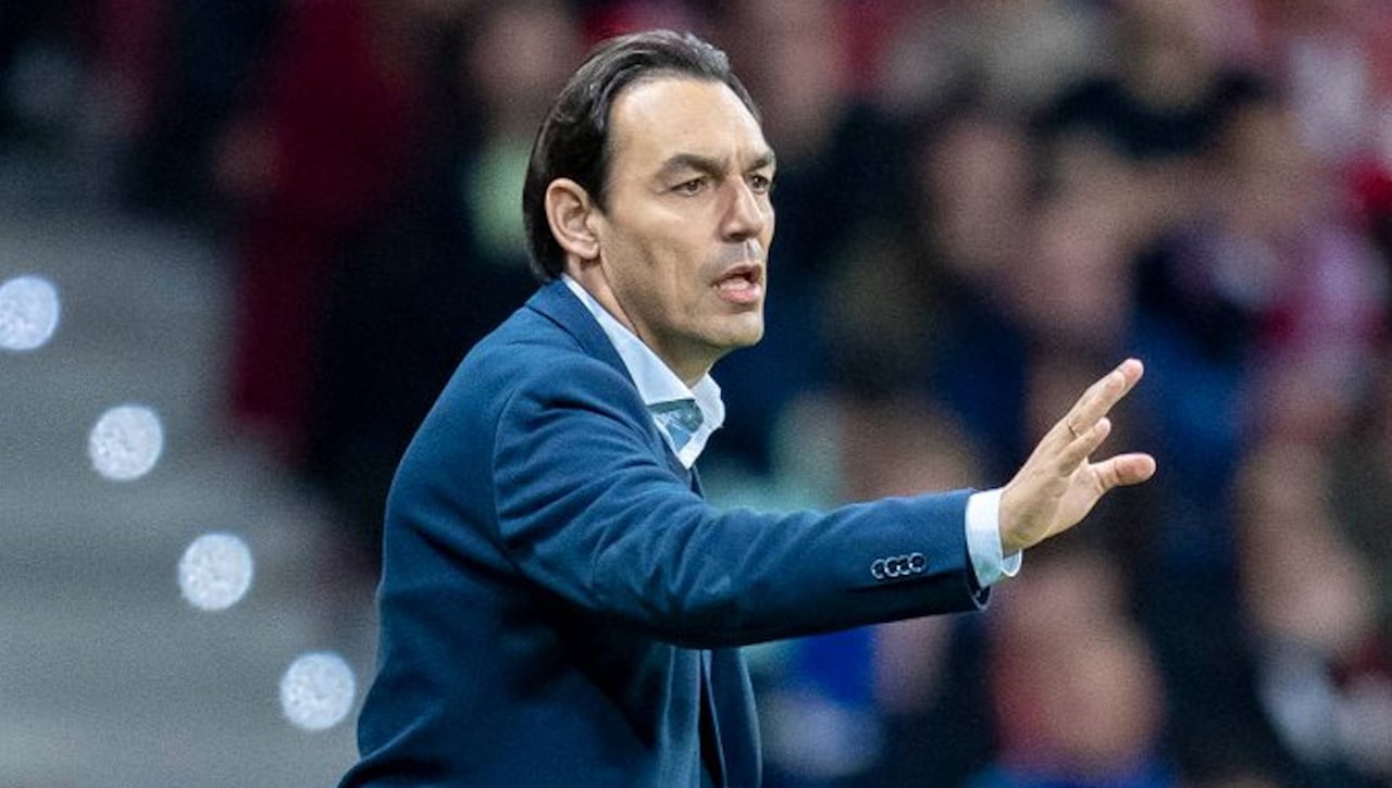 Miguel Ángel Tena habla del objetivo del Villarreal y evita el 'tema Marcelino'