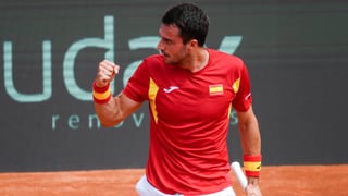 Pedro Martínez obra el milagro ante Rune y España vive en la Davis