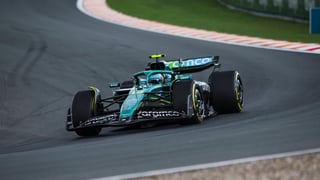 Fernando Alonso y Aston Martin sorprenden de inicio en Zandvoort