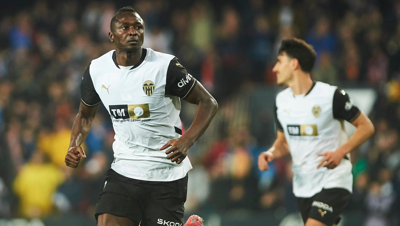 El Valencia toca fondo y mejora al Real Madrid