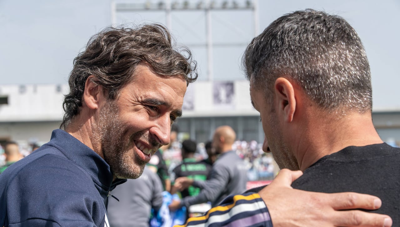 El fichaje de Raúl González, más cerca