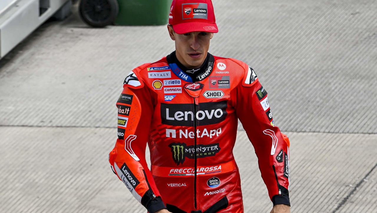 Ángel Charte, médico de MotoGP, hace una nueva actualización sobre Marc Márquez: "Una lesión importante sobre un brazo muy machacado" 