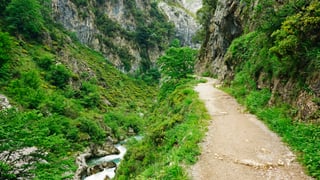 Los senderos más asombrosos de España
