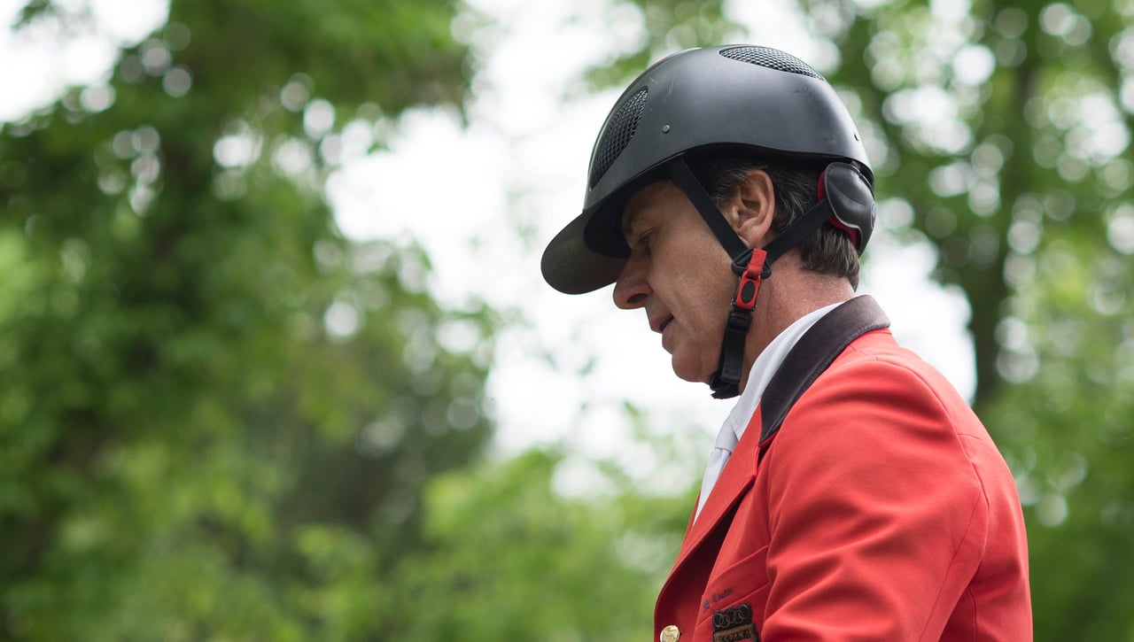 Cayetano Martínez de Irujo denuncia al presidente de la hípica