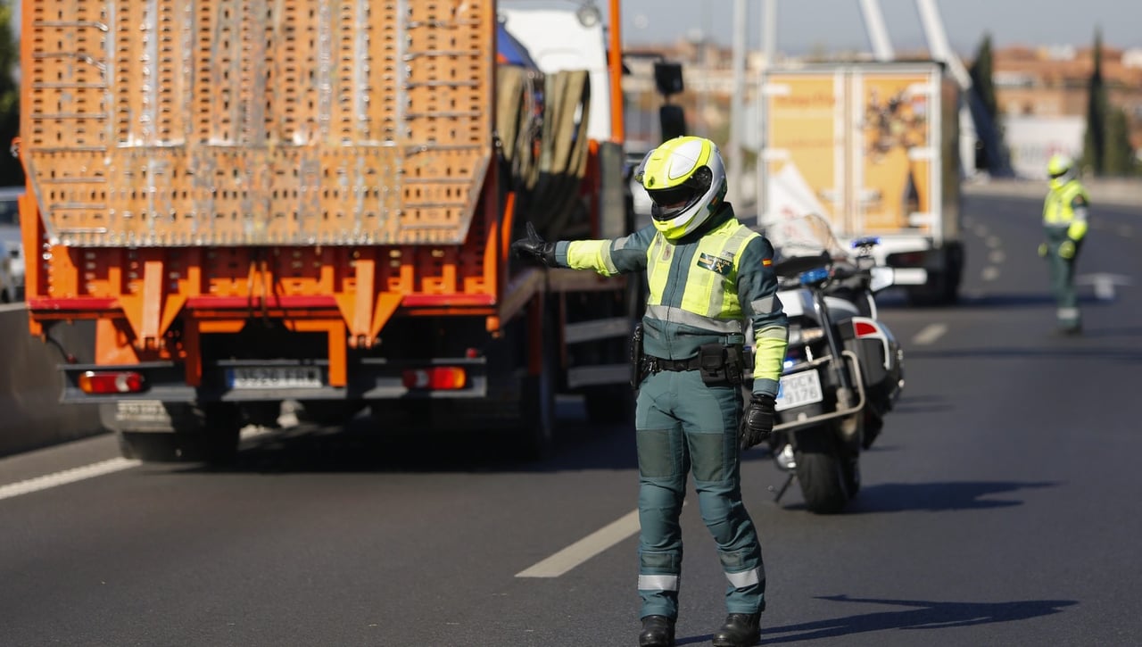 ¿Cuál es la mejor hora para viajar en coche en el puente de la Constitución? La DGT resuelve la duda