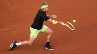 La nueva estrella del tenis español arrasa a una leyenda en el Conde de Godó