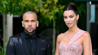 Joana Sanz, mujer de Dani Alves, lo visita en la prisión