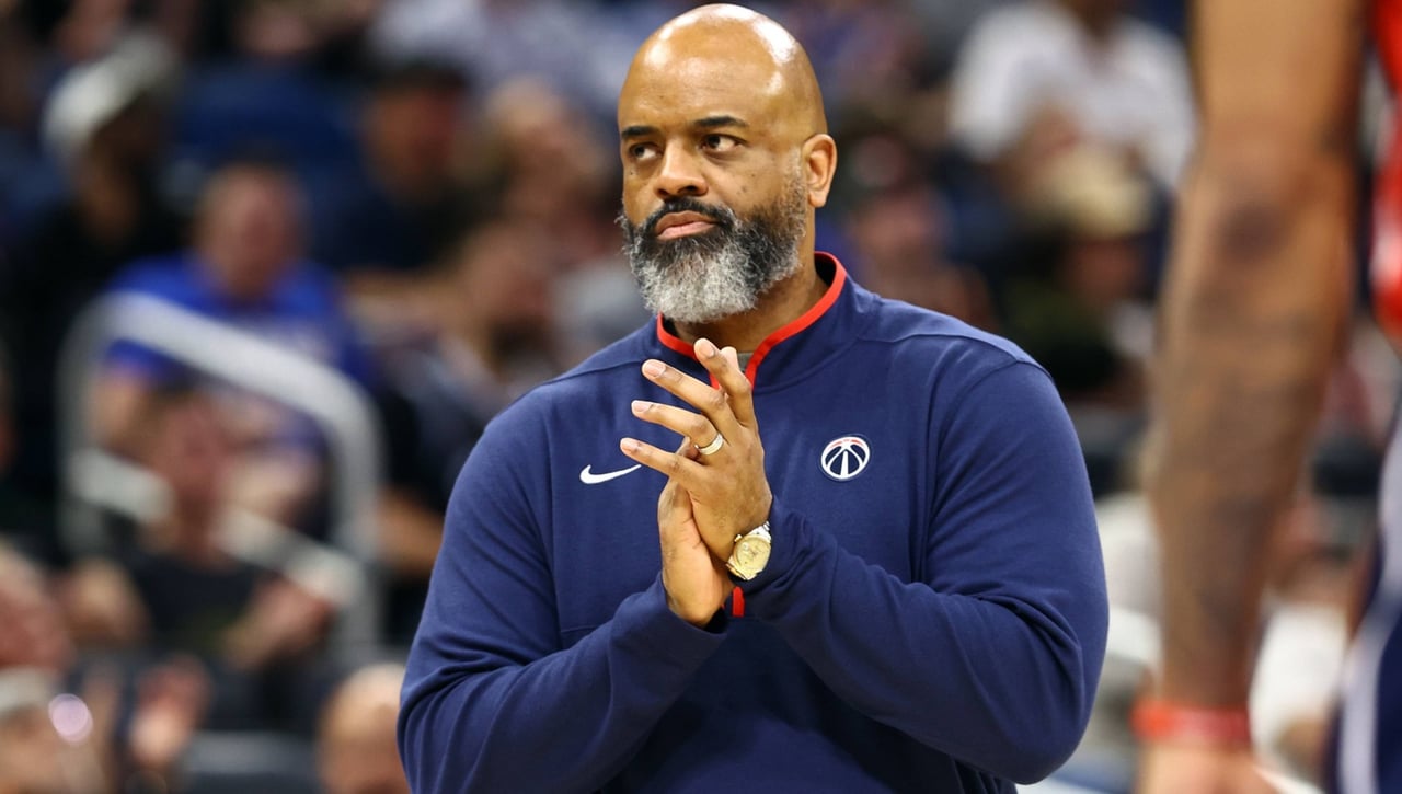 Nuevo entrenador despedido en la NBA