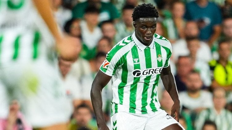 El Betis traza un plan inesperado con Nobel Mendy