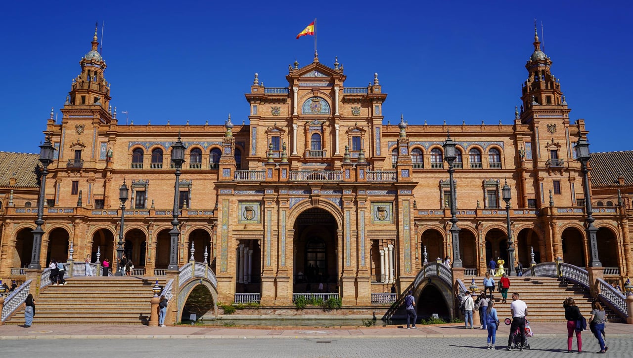 Macron manda un piropo a la "maravillosa Andalucía" 