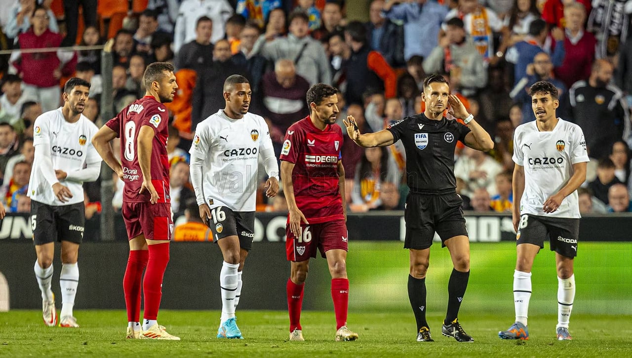 Semana 'Grande' para Del Cerro después de la polémica en el Valencia - Sevilla