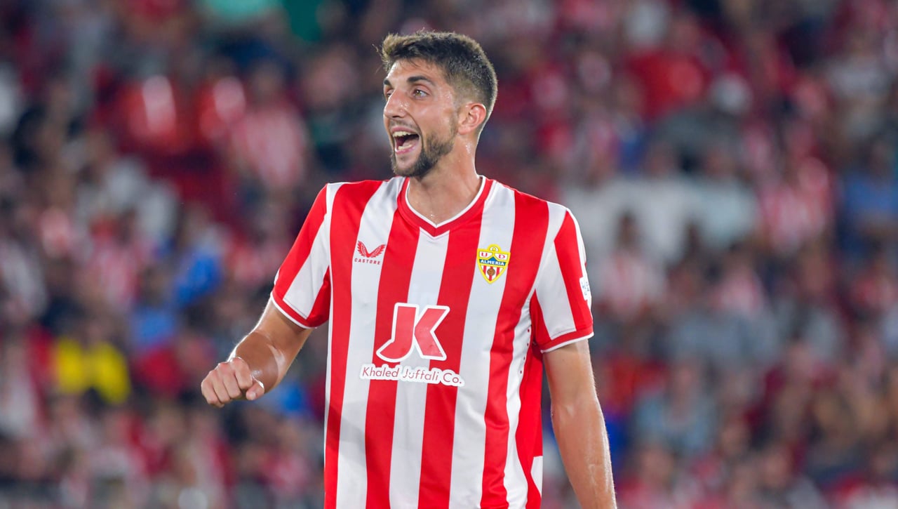 Édgar lo deja claro: "No me arrepiento de haber fichado por el Almería"