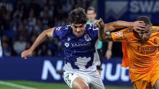 Aramburu delega en la persona que le cambió la vida y el equipo que rechazó por la Real Sociedad