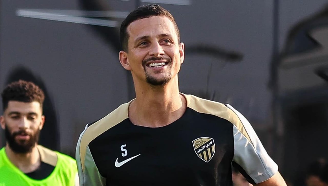 La maniobra del Al-Ittihad para impedir el regreso inmediato de Luiz Felipe al Betis