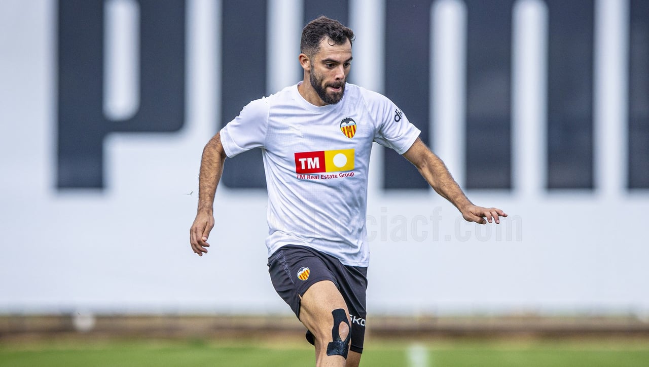 El cambio que estudia Carlos Corberán con Luis Rioja