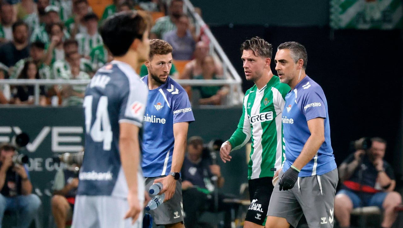 Pellegrini aprieta las tuercas a Lo Celso, que acabó pidiendo el cambio