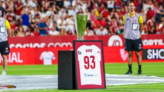 La fría despedida institucional para Badé en el Sevilla - Getafe