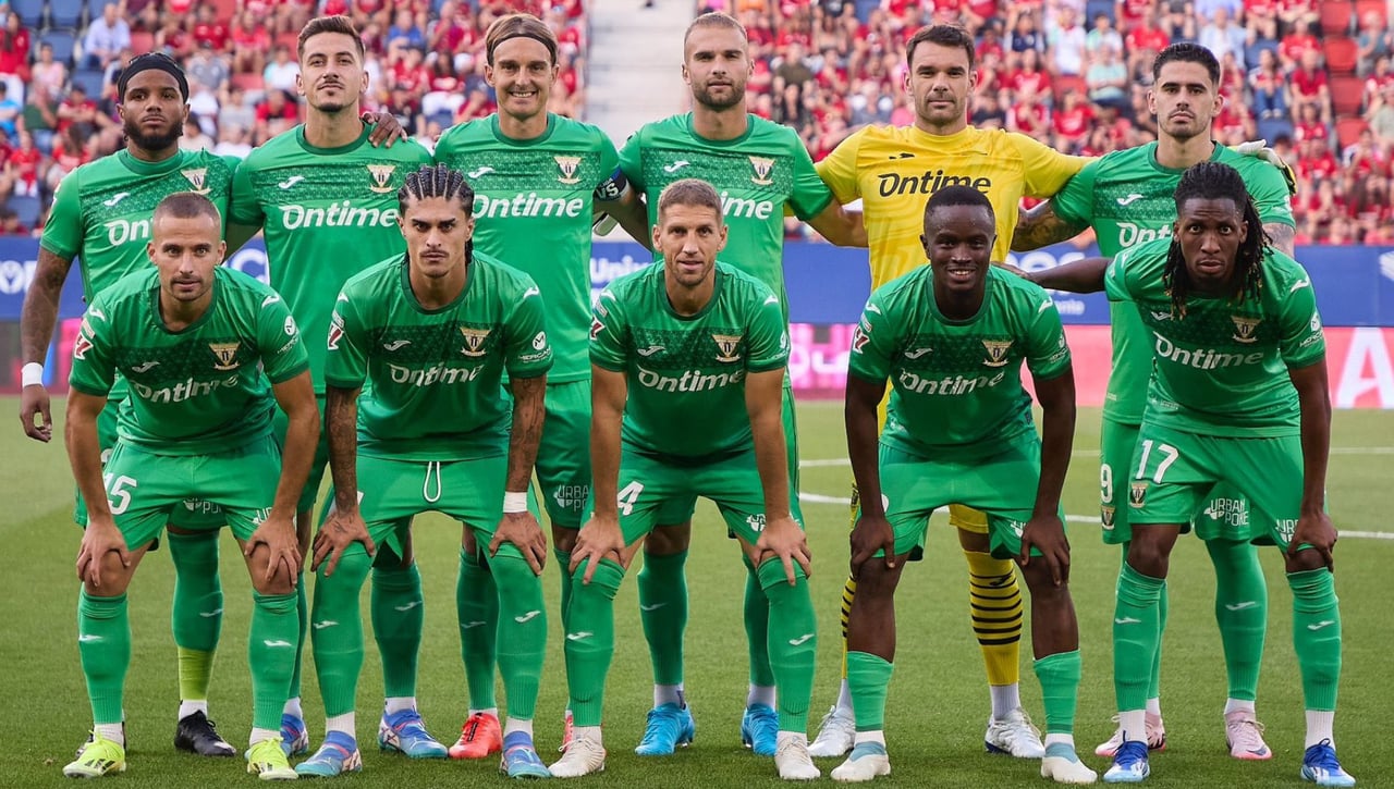 "Necesitamos fichar a cinco o seis"