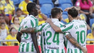 Puntos uno a uno del Real Betis en su visita a la UD Las Palmas en LaLiga: El instinto de Bakambu y la inspiración de Gio