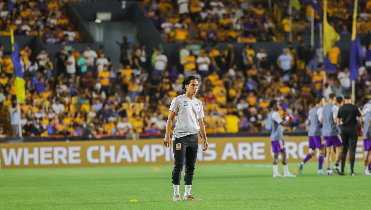 Le siguen lloviendo palos a Diego Lainez, al que le podría ir de mal en peor