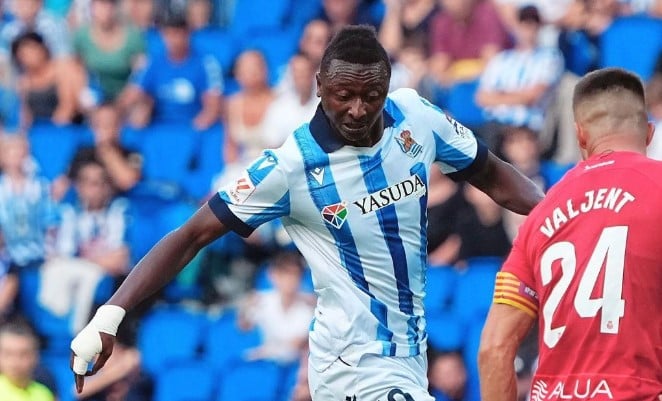 Decisión definitiva de la Real Sociedad con Umar Sadiq de cara a enero