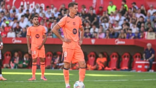 Lewandowski tras el penalti fallado en Sevilla: "Los penaltis fallados son parte de este deporte. Hoy duele…”